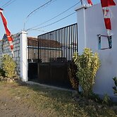 OYO Life 93017 Kost H Soeroso