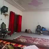 Toli Peer Guest House