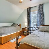 Charming Wilton Vacation Rental w/ Fire Pit