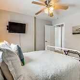 Spacious Family Home w/ Deck & Yard: 5 Mi to Stowe