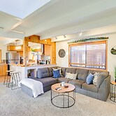 Bend Home w/ Fire Pit, 4 Mi to High Desert Museum!