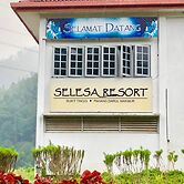 Cosy Selesa Hillhomes and Golf Resort