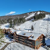 Ski-in/ski-out Cranmore Mountain Resort Condo!