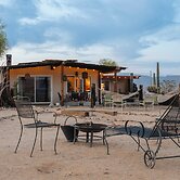 Twentynine Palms Desert Oasis w/ Pool & Hot Tub!