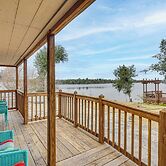 Lakefront Panama City Studio w/ Hot Tub Access