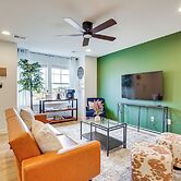 Charles Town Townhome: 9 Mi to Harpers Ferry
