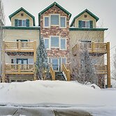 Eden Condo w/ Community Hot Tub, Close to Skiing