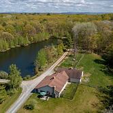 Modern Farm Home 2hr NYC BOS Peaceful Wifi