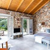 Loutsa Waterside in Vathy