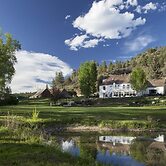 Antlers on the Creek Bed & Breakfast