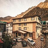 New Hotel Snow Crest