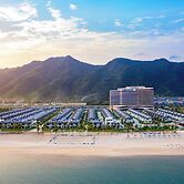 Wyndham Garden Sonasea Van Don