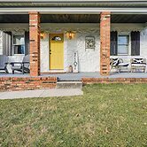 Zanesville Apartment w/ Porch - 3 Mi to Downtown!