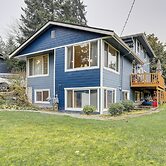 Walk to Beach & Lake Access: Cozy Redmond Apt!