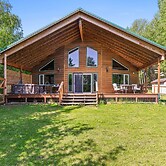 Wasilla 'spruce Moose' Cabin: Lakefront + Hot Tub!