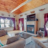 Lakefront Rhinelander Retreat w/ Private Hot Tub!