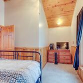 Lakefront Rhinelander Retreat w/ Private Hot Tub!