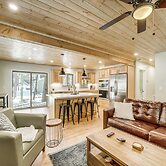 Deck & Fire Pit: Modern Munds Park Retreat!