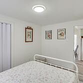 Riverfront Topsham Home ~ 28 Mi to Portland!