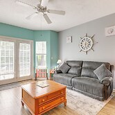 Community Pool & Tennis Court: Myrtle Beach Condo