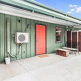 Casas Coastal Experience Cabin B 1 Bedroom Cottage by RedAwning