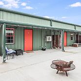 Casas Coastal Experience Cabin C 1 Bedroom Cottage by RedAwning