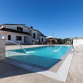 Tenuta San Cassiano with garden and pool