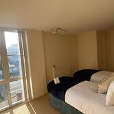 Free Parking Near City Centre & Stadium Sleeps 6-8