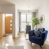 Queens Lodge 1-bed Apartment in Redhill