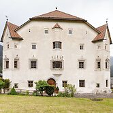 Ansitz Heufler by Norbert Niederkofler