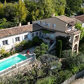 Les Petites Terrasses