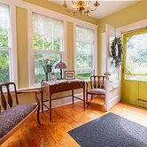 The Dawson House Bed & Breakfast