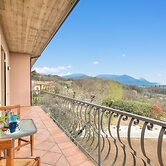 Profumo Del Garda Hilly Area and Lake vie