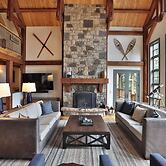 Mountain Village Marvel w/ Hot Tub & Home Gym!