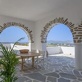 Anthemion Paros Villas & Suites