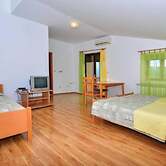 Marija - Rooms With Pool - R2