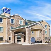 Cobblestone Hotel & Suites - Denmark/Green Bay