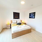 Luxurious 5 bedrooms house