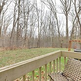 East Stroudsburg Townhouse < 1 Mi to Ski Area!