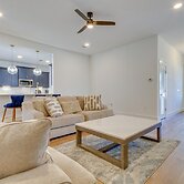 Modern Gulf Breeze Home w/ Patio: 13 Mi to Beach!