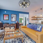 Frankfort Vacation Rental < 1 Mi to Lake Michigan!