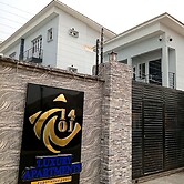 1401 Luxury Apartments