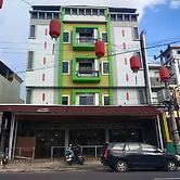 Capital O 93589 Hotel Wongso Syariah
