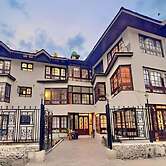 Hotel Fifth Season - Pahalgam