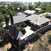 Bomang'ombe 2 room with breakfast