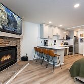 Elmer's Hideout - Fully Renovated Yosemite Escape!