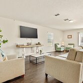 The Robins Nest 3 BDR 15 Min to Downtown!