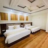 Paradise Woodland Resort Chintpurni