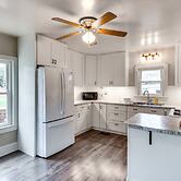 Family-friendly Altoona Abode w/ Spacious Patio!