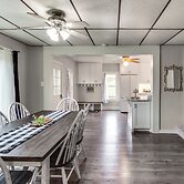 Family-friendly Altoona Abode w/ Spacious Patio!